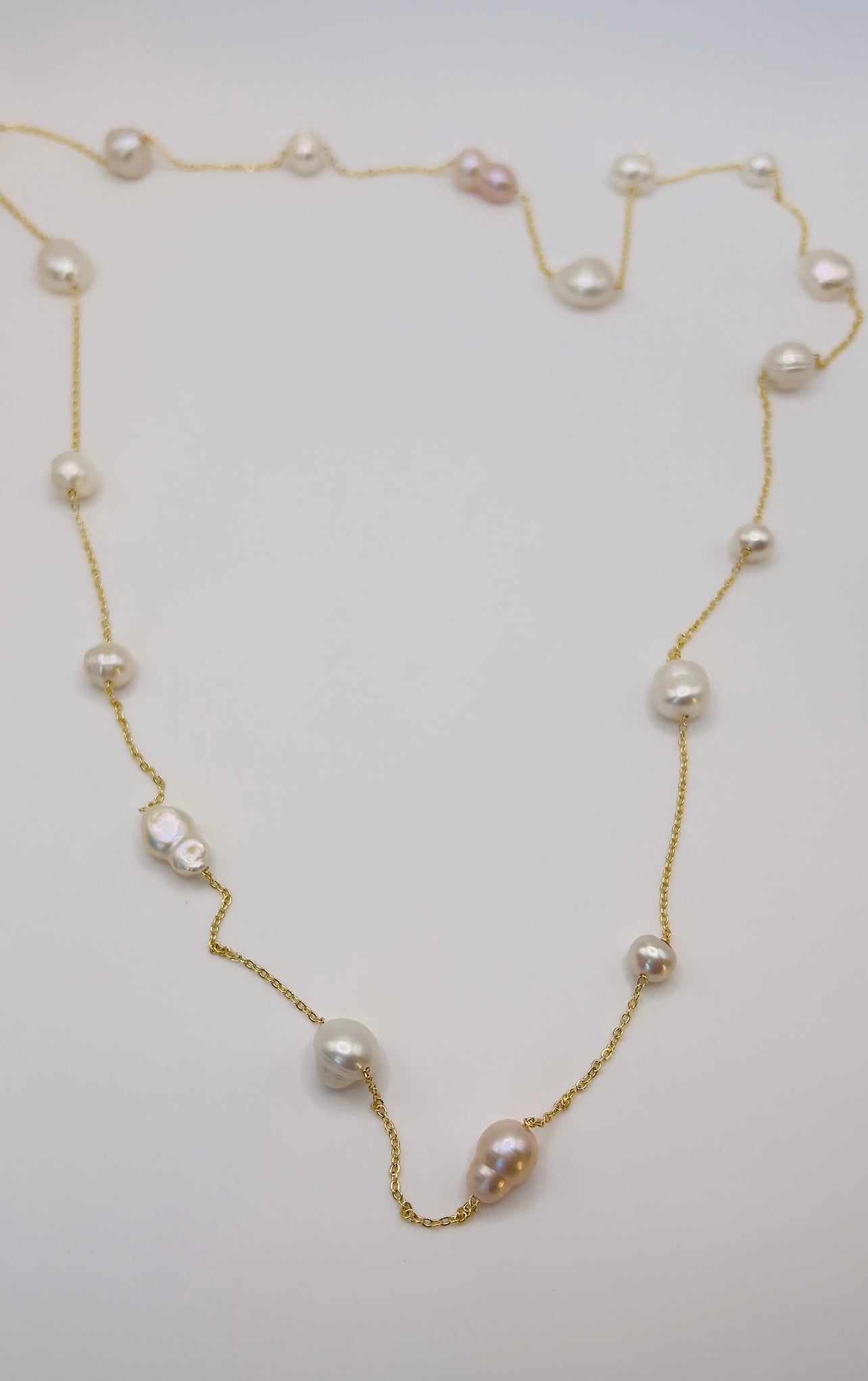 Necklace with Intertwined Fresh Water Pearls in Gold Filled Chain